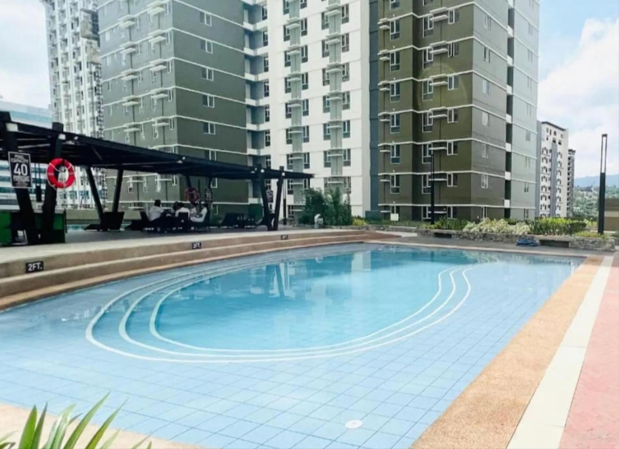 Cebu City Scape At Cebu It Park Exterior foto